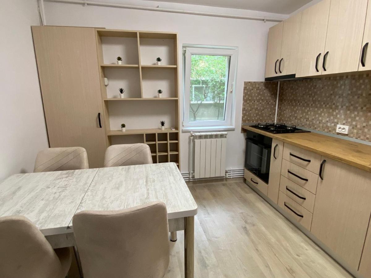 Grove Apartment ブザウ エクステリア 写真