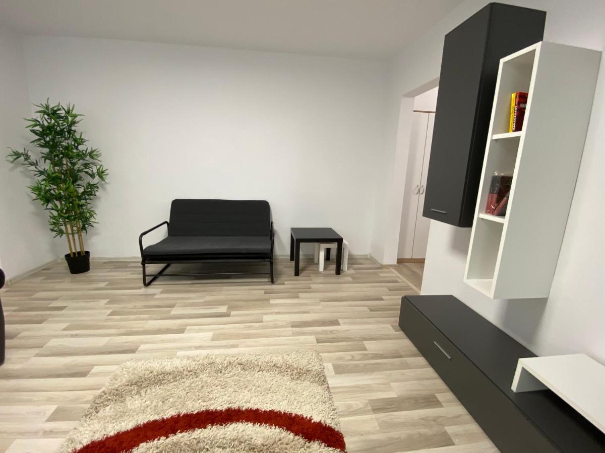 Grove Apartment ブザウ エクステリア 写真
