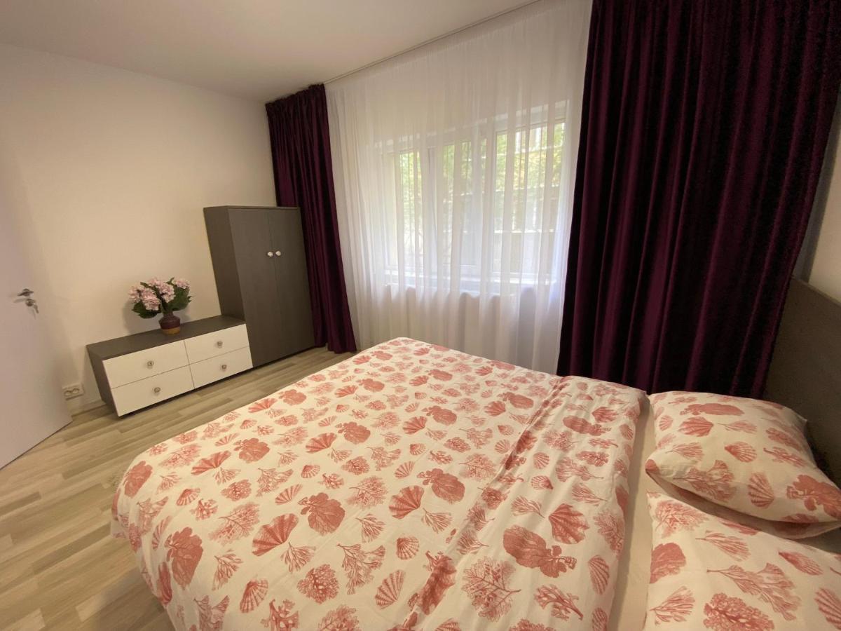 Grove Apartment ブザウ エクステリア 写真