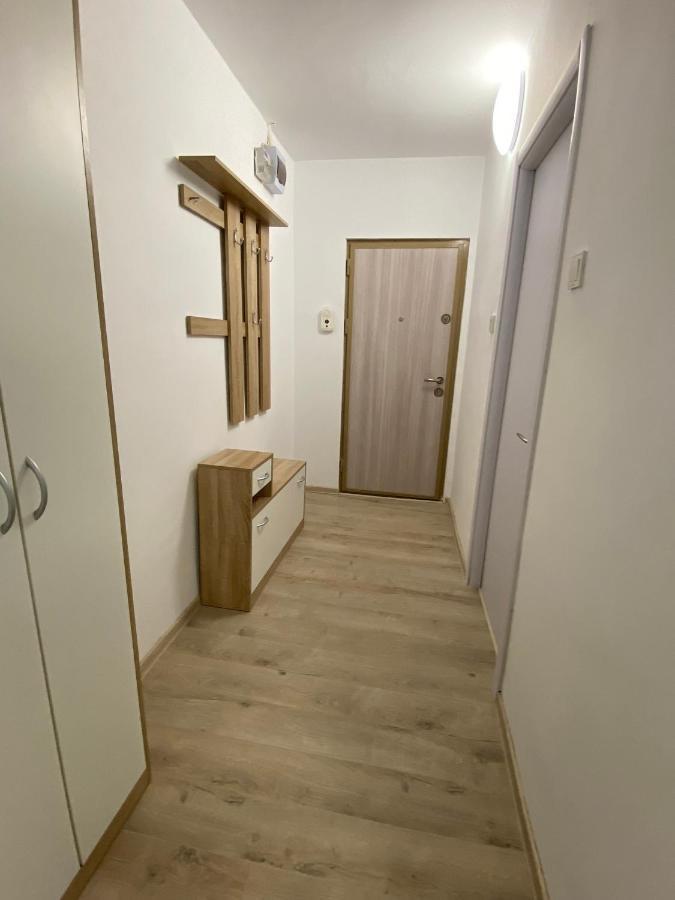 Grove Apartment ブザウ エクステリア 写真